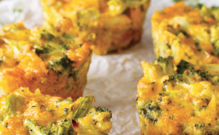 Baked Broccoli-Cheddar Quinoa Bites