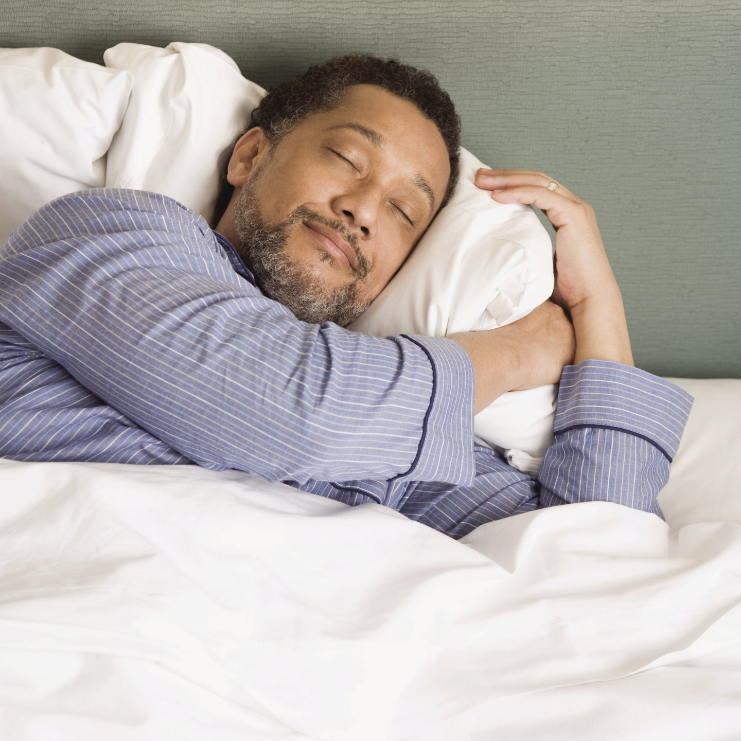 Top tips for a good night’s sleep while traveling