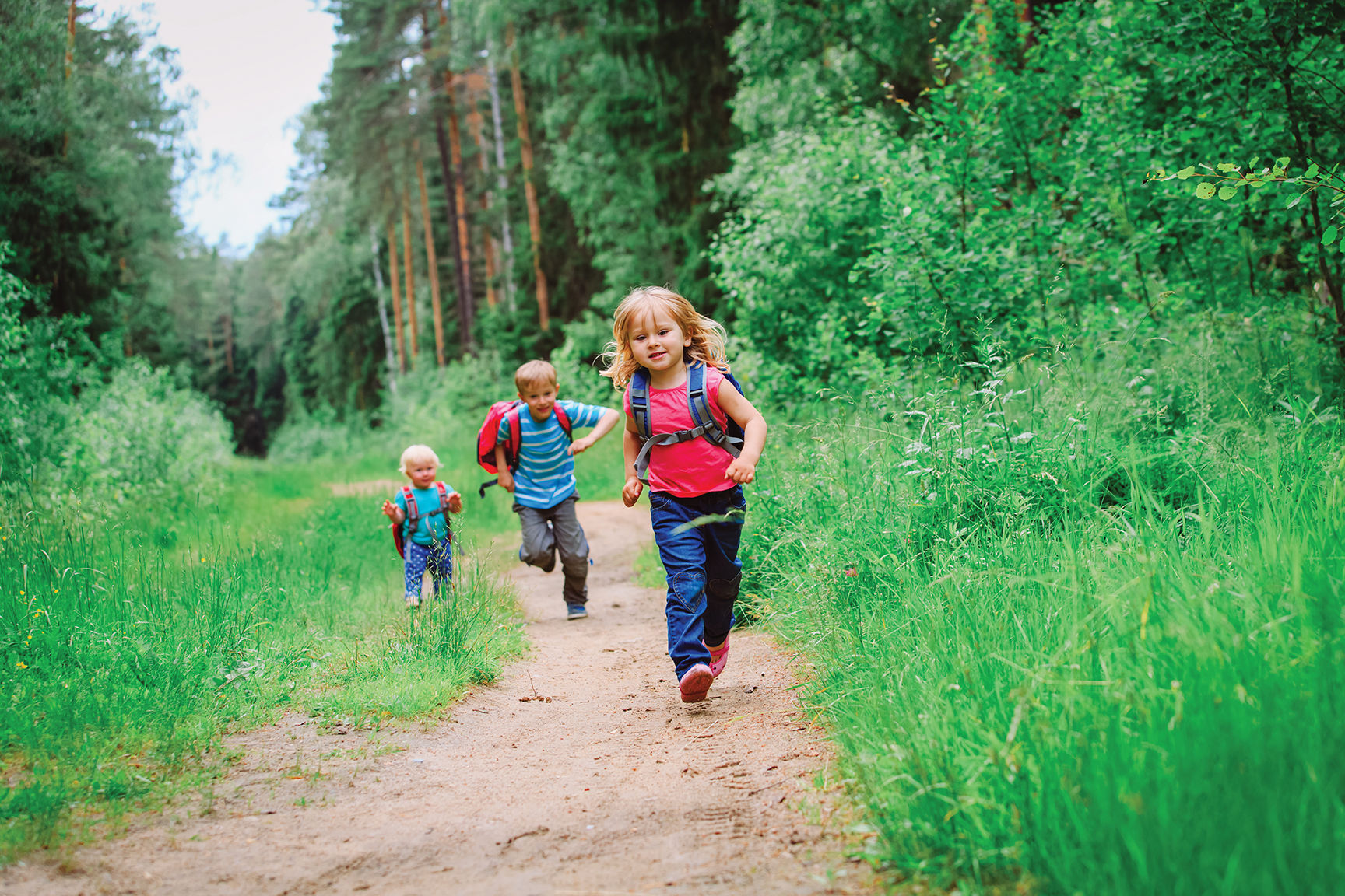 Tips to ensure hiking with your kids is a fun, safe adventure